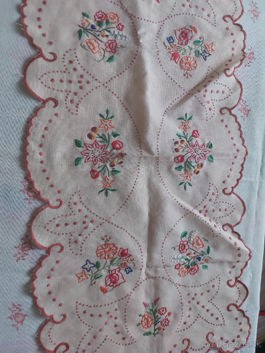 veľkonočné vajíčka a obrusy - 2