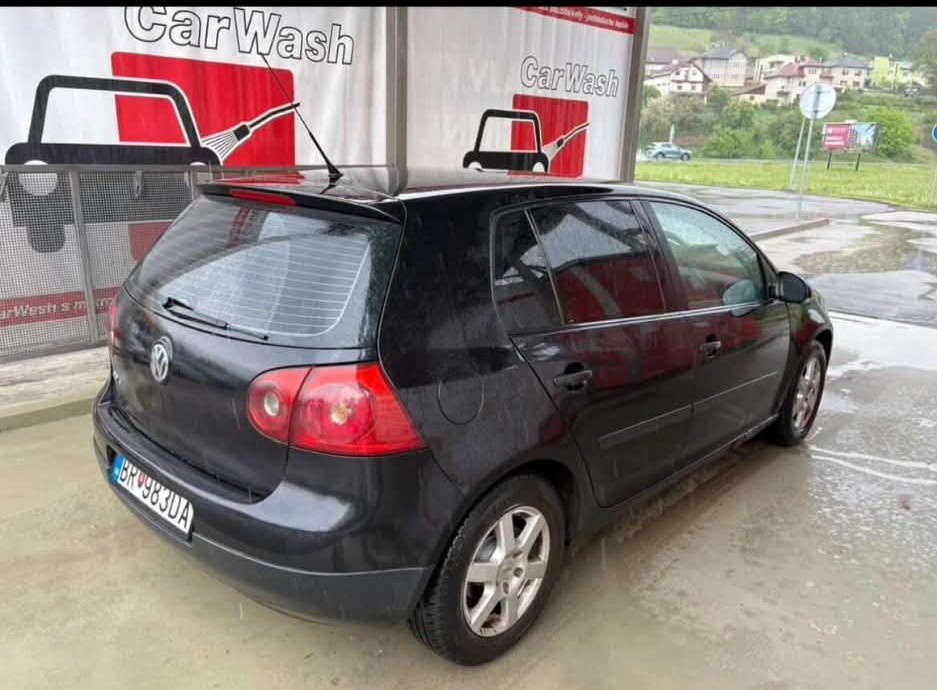 Volkswagen Golf 5 - 2