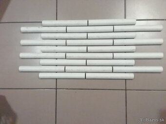 Obkladove listely a Bombata. - 2