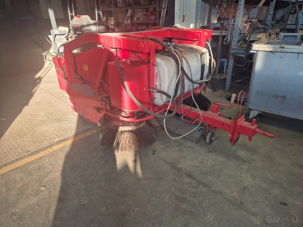 Zametacie metla za traktor - 2