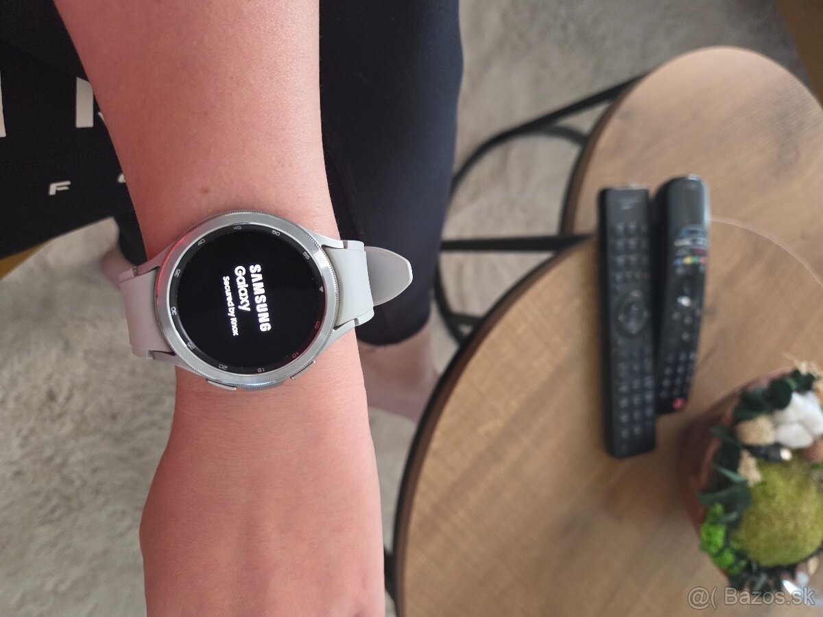 Predám Samsung galaxy watch 4 classic - 2