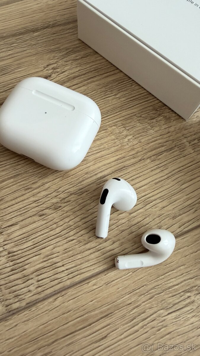 Apple AirPods 3 - 2