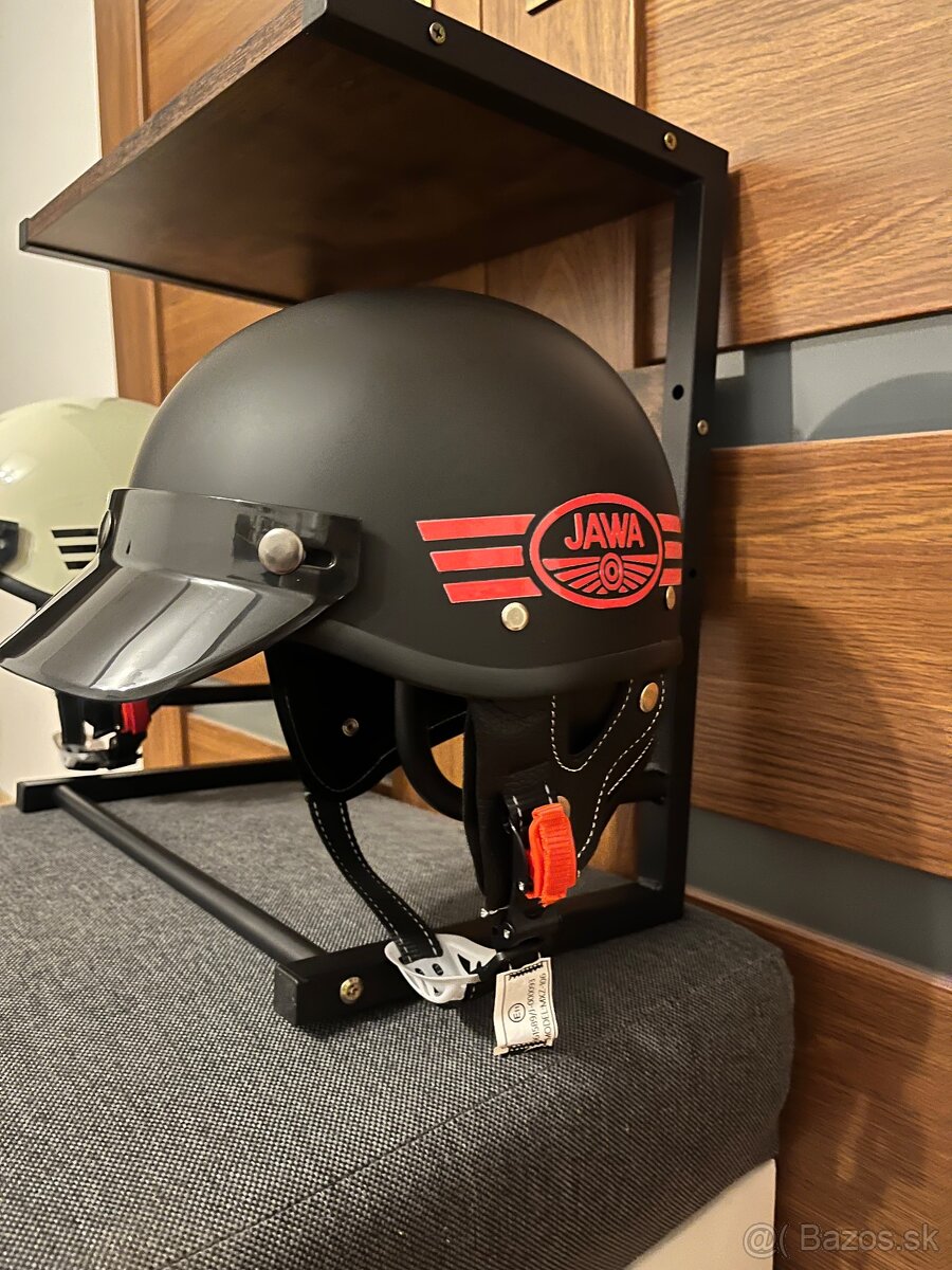 Prilba s logom JAWA - 2