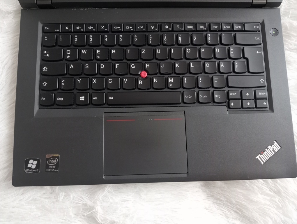 predám Lenovo thinkpad L440 , Intel core i5 , 8gb ram , ssd - 2
