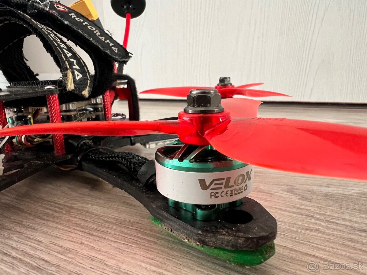 Analógový dron FPV 6S IFLIGHT - 2