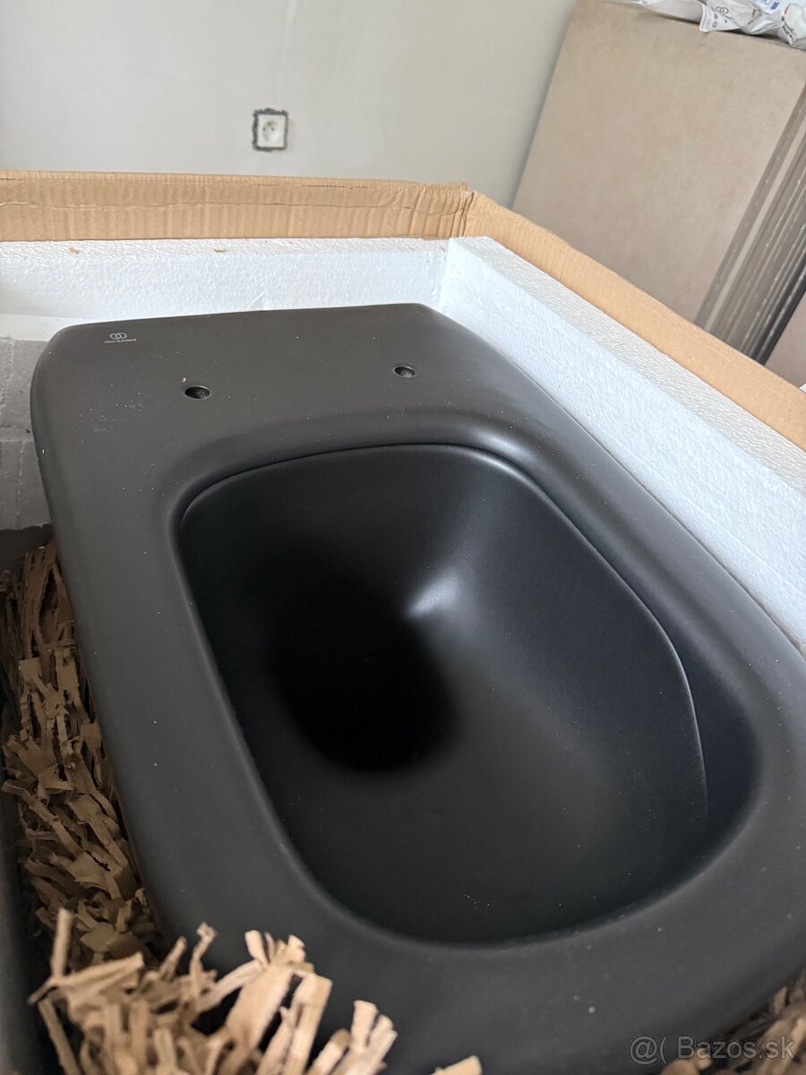 Ideal Standard Tesi - Závesné WC, čierna T0079V3,klozet,misa - 2