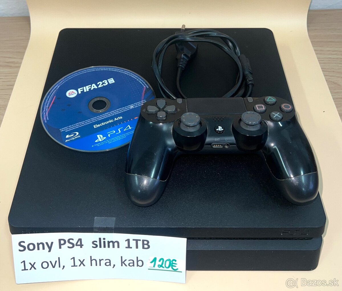 SONY PS4 Slim 1TB + FIFA 23 - 2