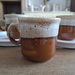 Keramické šálky, taniere Czechoslovakia - 2