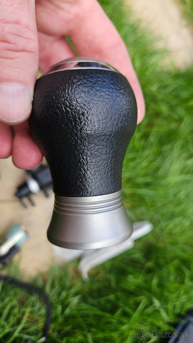 Volvo V40, S40 - auto diely - 2