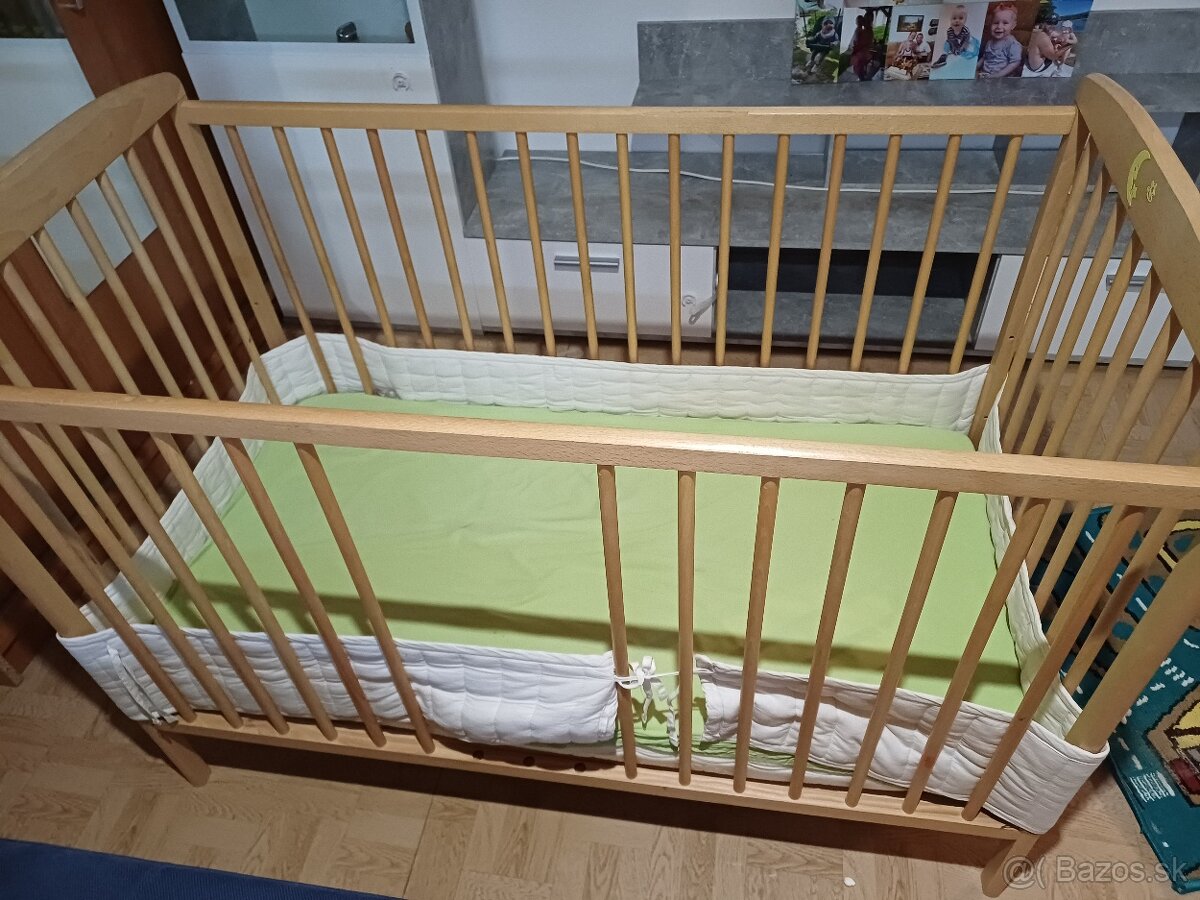 Drevená polohovateľná detská postieľka - 2