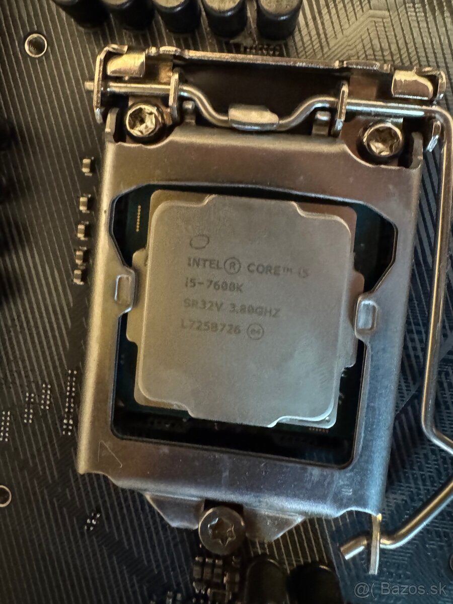 intel i5 7600k + základna doska - 2