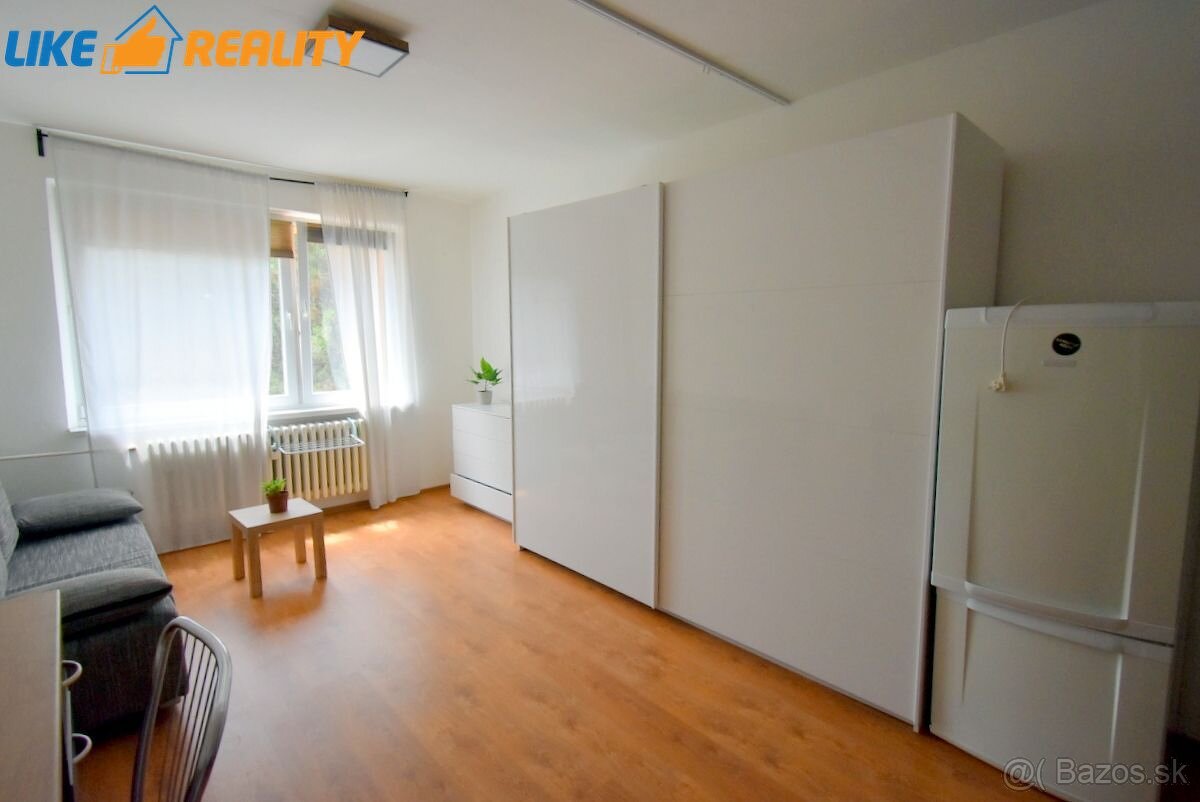 Prenájom garsónky Ľadoveň - 2