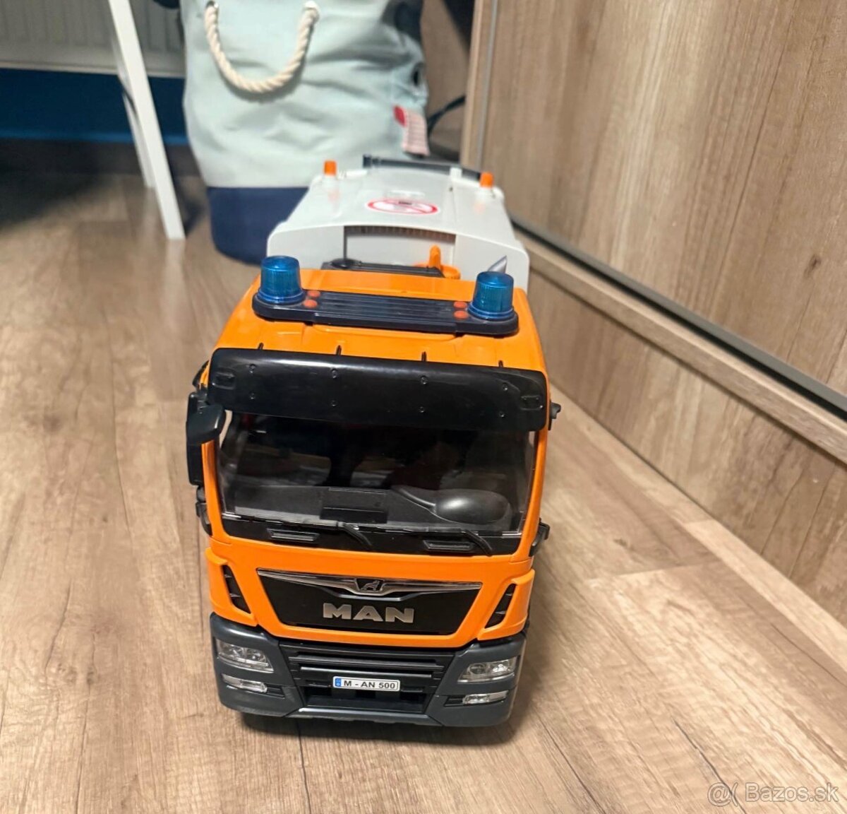 Bruder – Man čistenie ulíc - 2