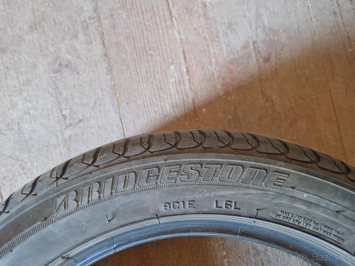 Bridgestone 215/45R16 - 2