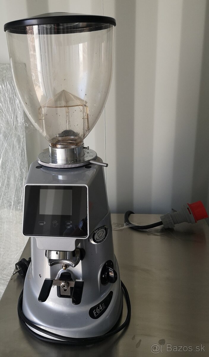 Profesionálny mlynček na kávu - 2
