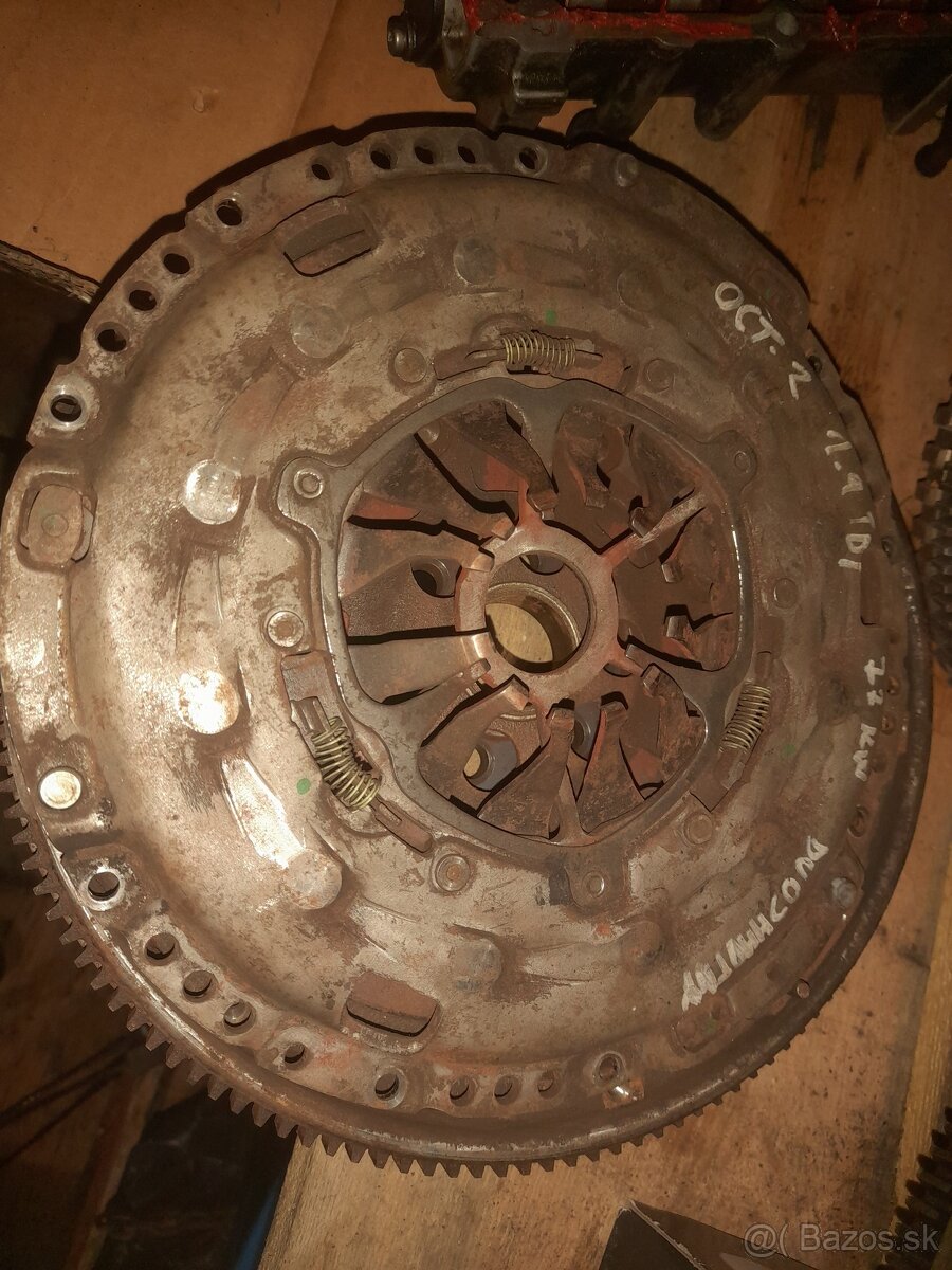 DVOJHMOTNY ZOTRVACNIK OCTAVIA 2 - 2