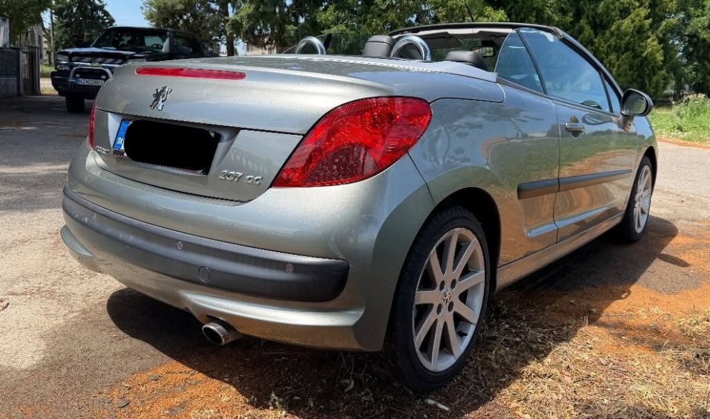 Peugeot 207 CC Cabrio - 2