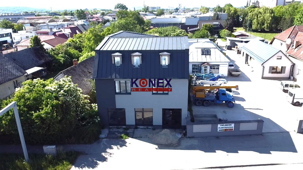 NA PRENÁJOM Obchodné priestory, Štefánikova ul., Michalovce - 2