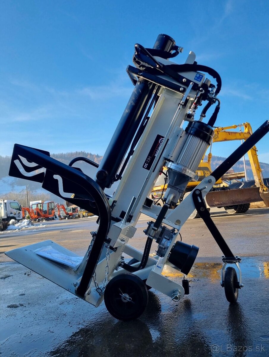 Hydraulický štiepač/drvič. Výkonný tlak 30 ton. Nórska verzi - 2