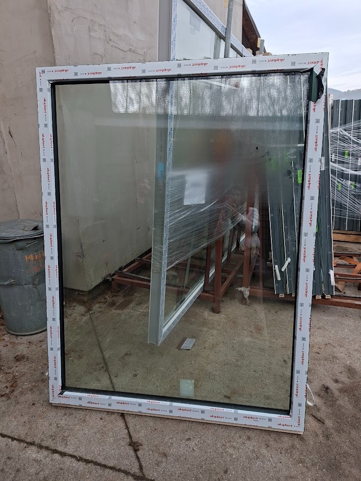 PVC okná Aluplast Intertec 85 von farba zelená(Mosgrun AP 43 - 2