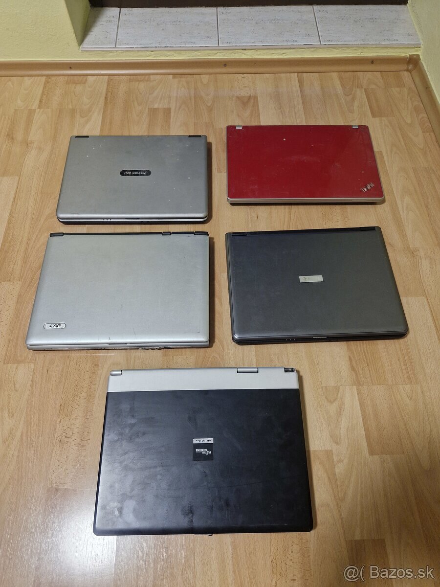 Predám notebooky na náhradné diely - 2