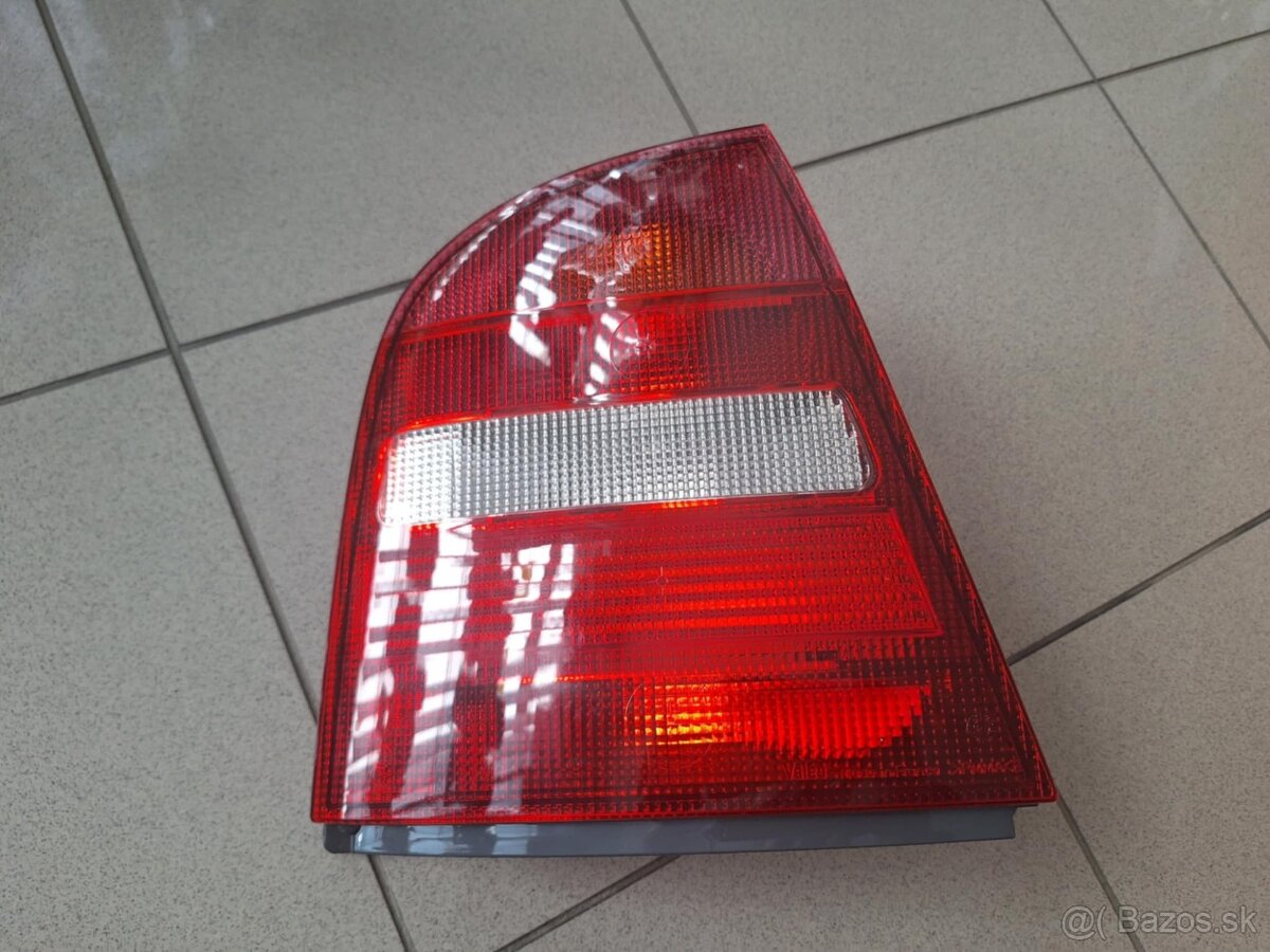 zadné svetlo Škoda - 2