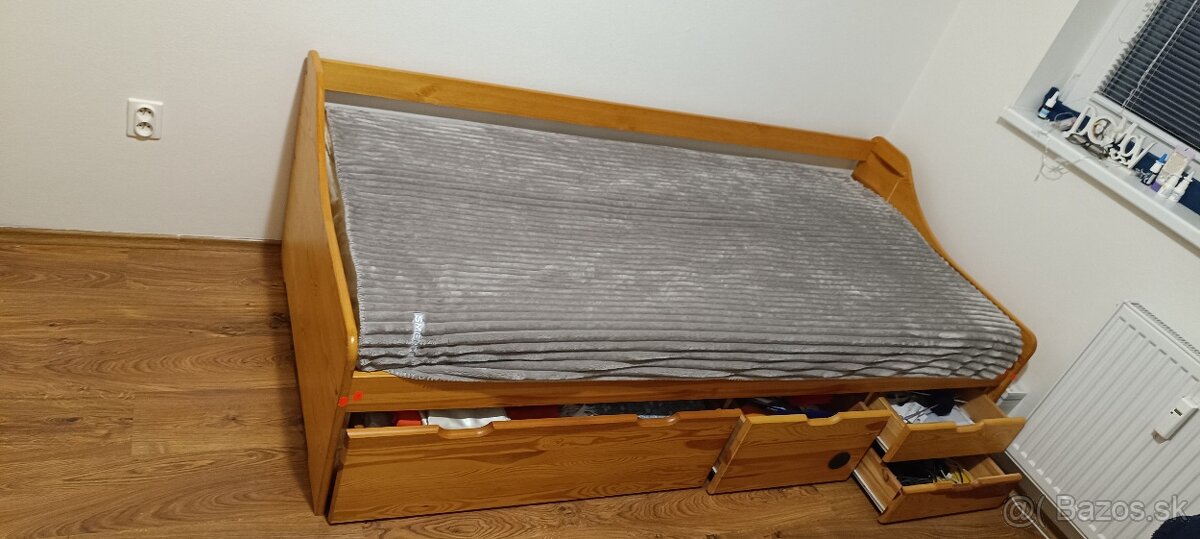 Študentská posteľ - 2