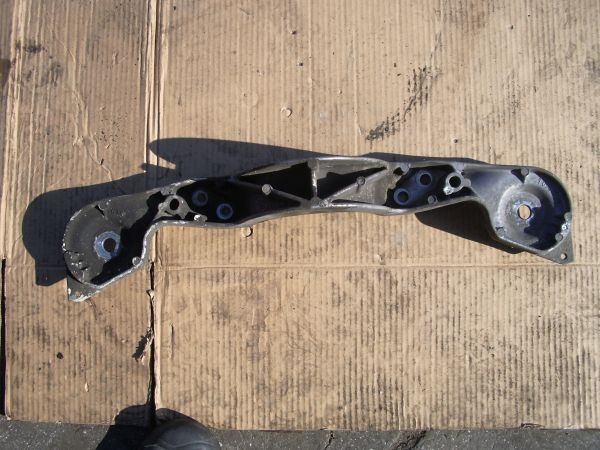 bmw e46 drziak prevodovky - 2