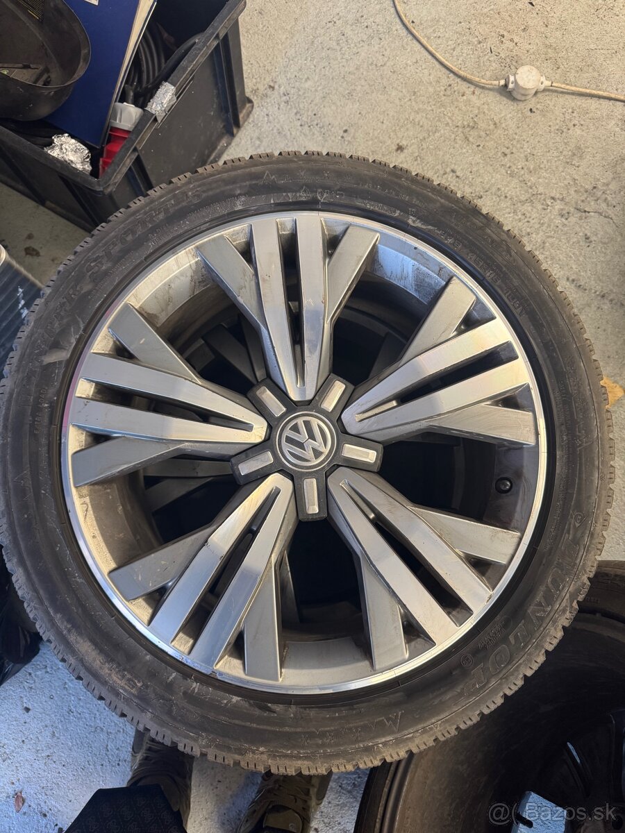 Volkswagen passat alltrack disky R18 5ks - 2