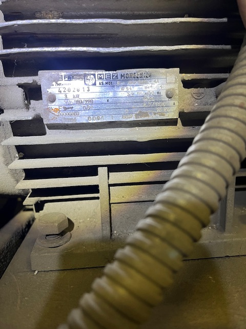 Stojanová rozbrusovačka - 2