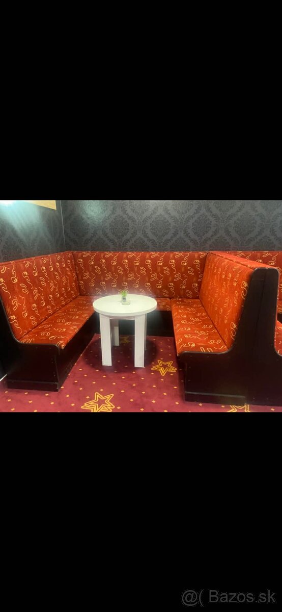 Predám dva barové U boxy + 2 stoly - 2