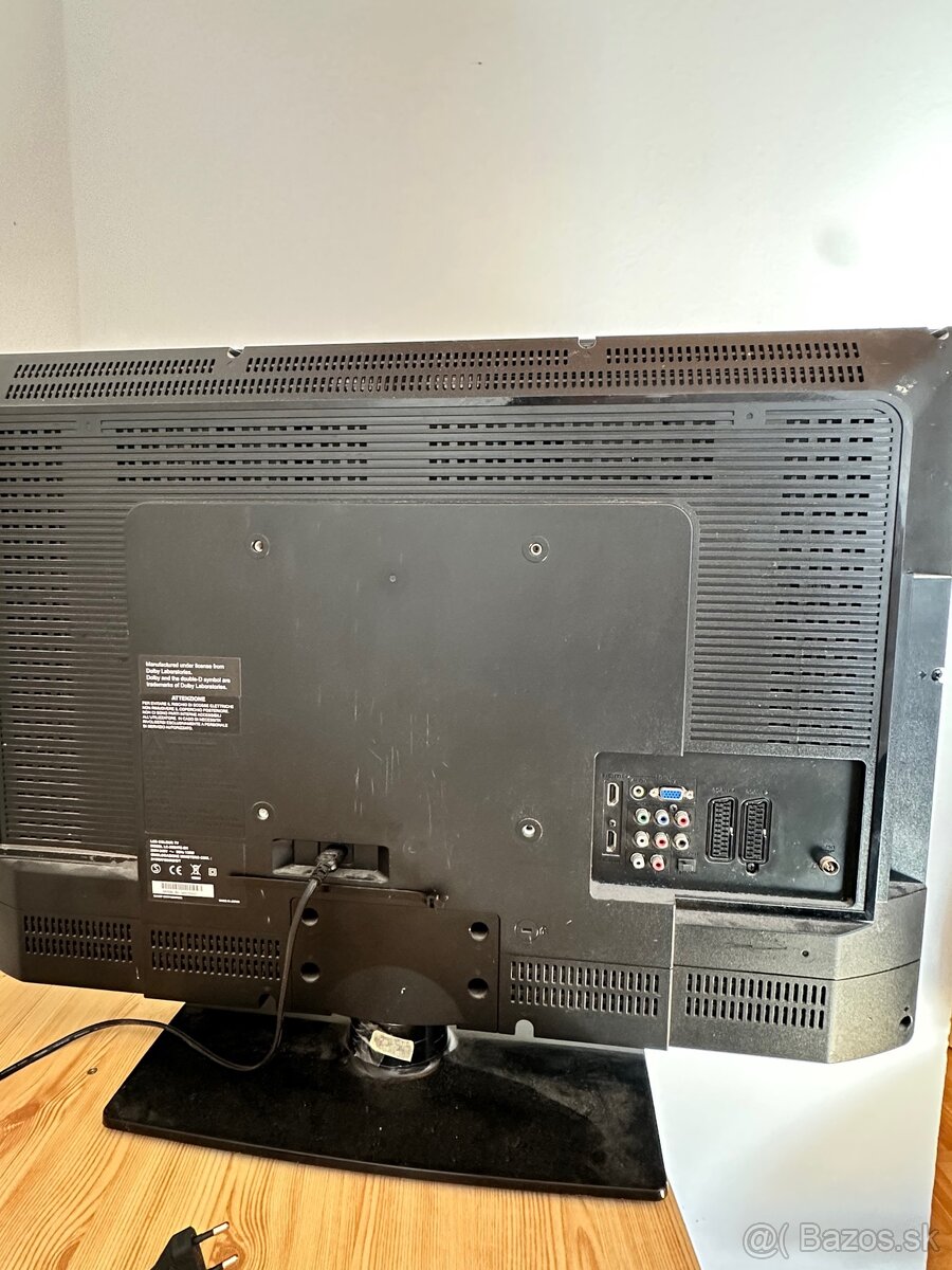 LCD televízor Sharp LC-32SH7E-BK – 32” - 2