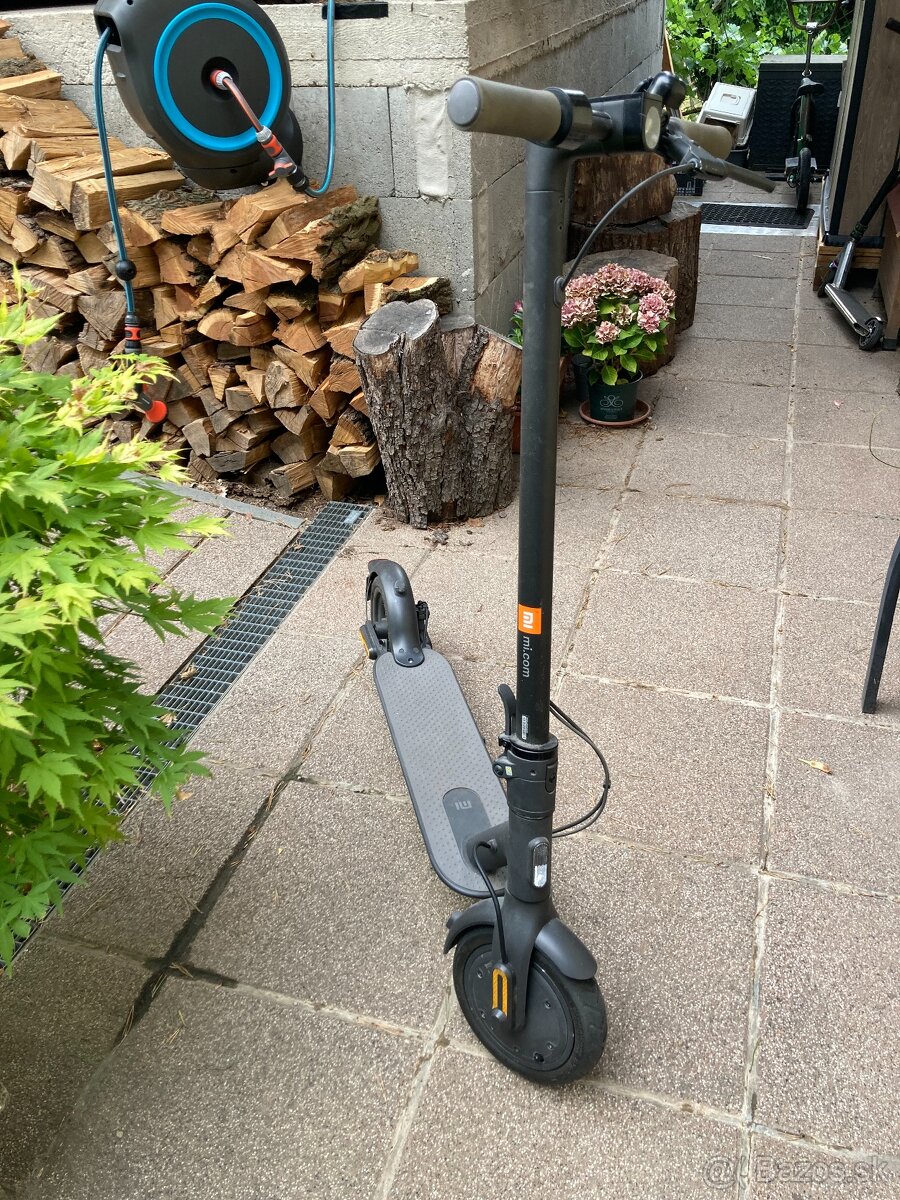 Predam kolobezku Xiaomi - 2