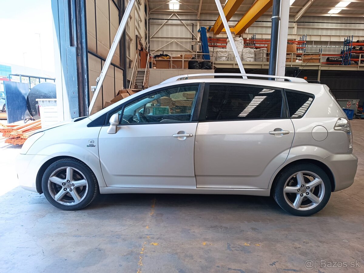 Toyota Corolla Verso - 2