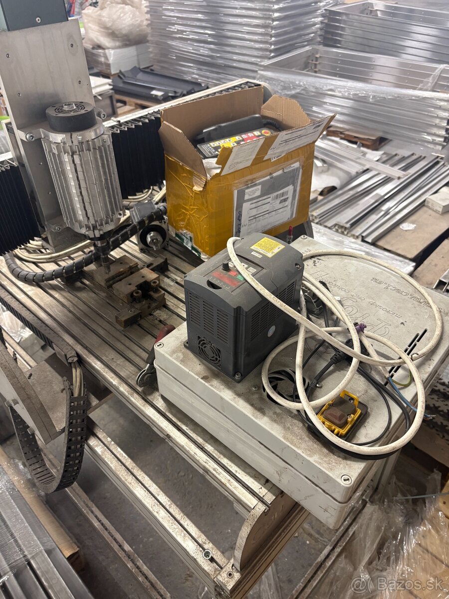 CNC Router F1000 + Ddcs v4.1 4 axis - 2