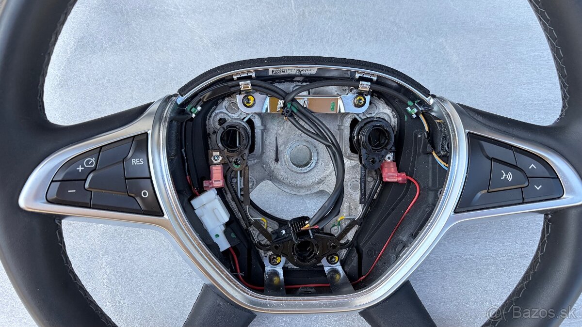 Volant Dacia 484007487R - 2