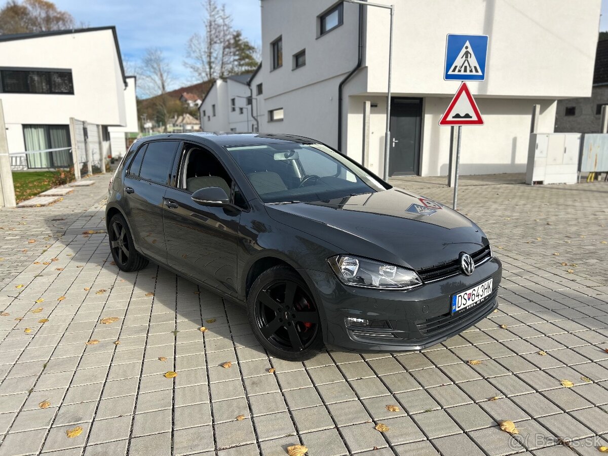 VW Golf 7 Hatchback - 2