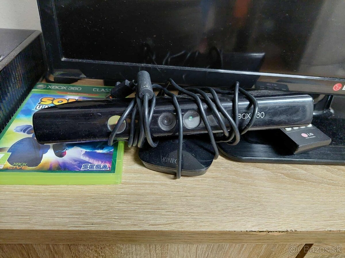 Predám Xbox 360 aj z televízorom - 2