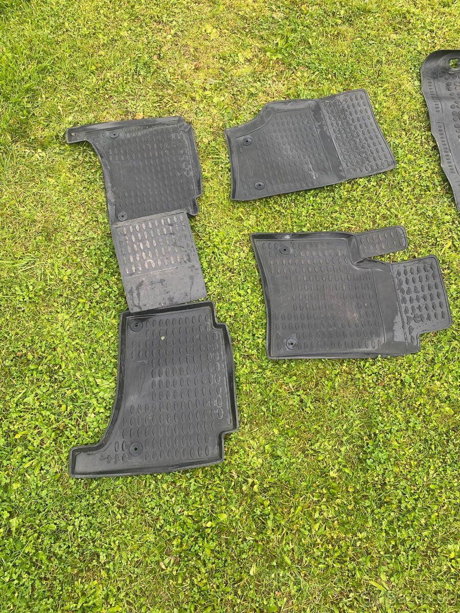 VW Touareg 7L Gumené rohože - 2