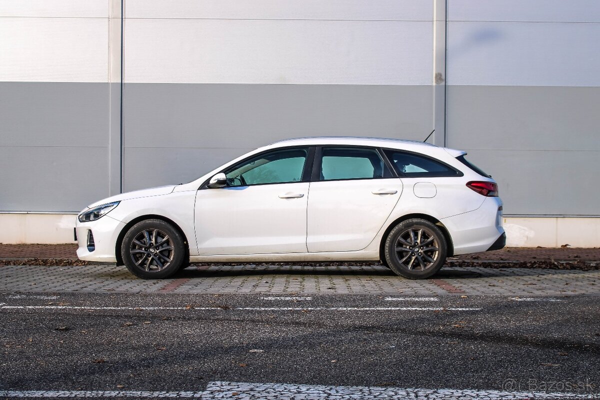 Hyundai i30 CW 1.6 CRDi 110 Family - 2