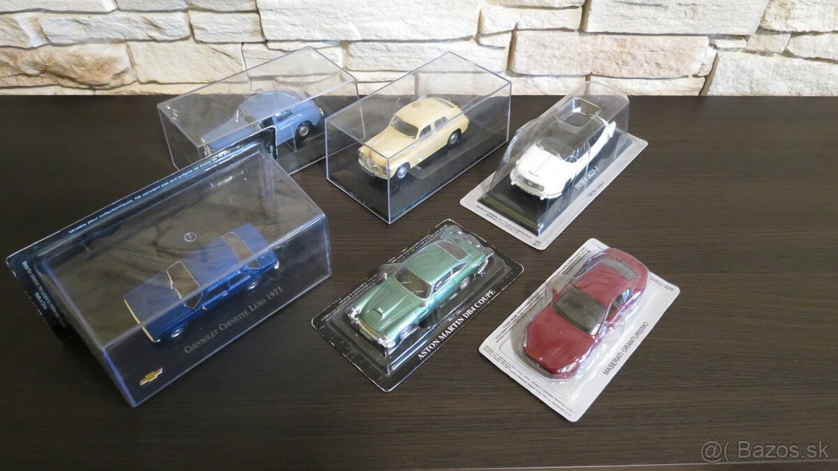 Autíčka modely Škoda, Tatra, Aston Martin, Maserati 1:43. - 2