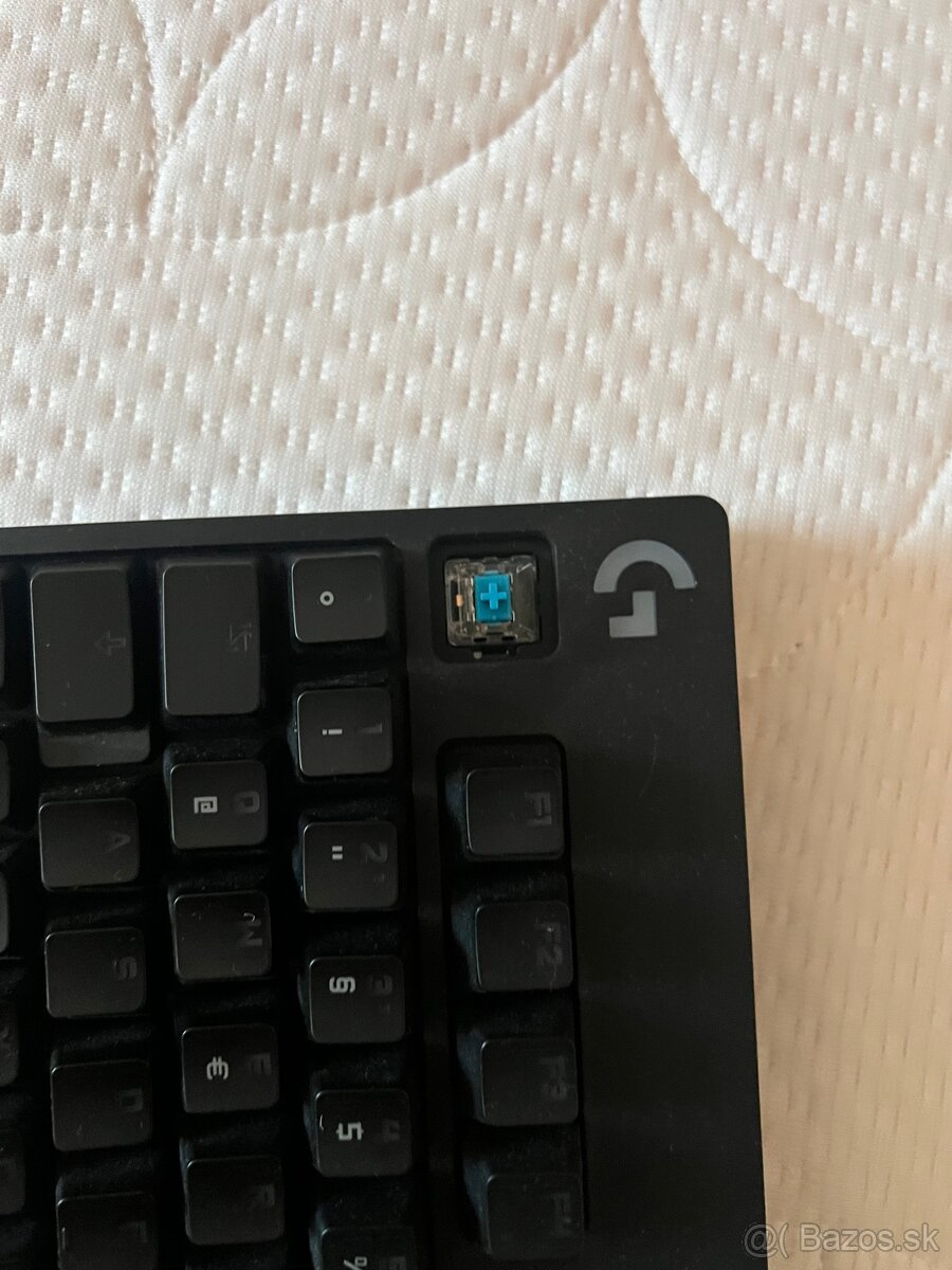 Logitech klávesnica - 2