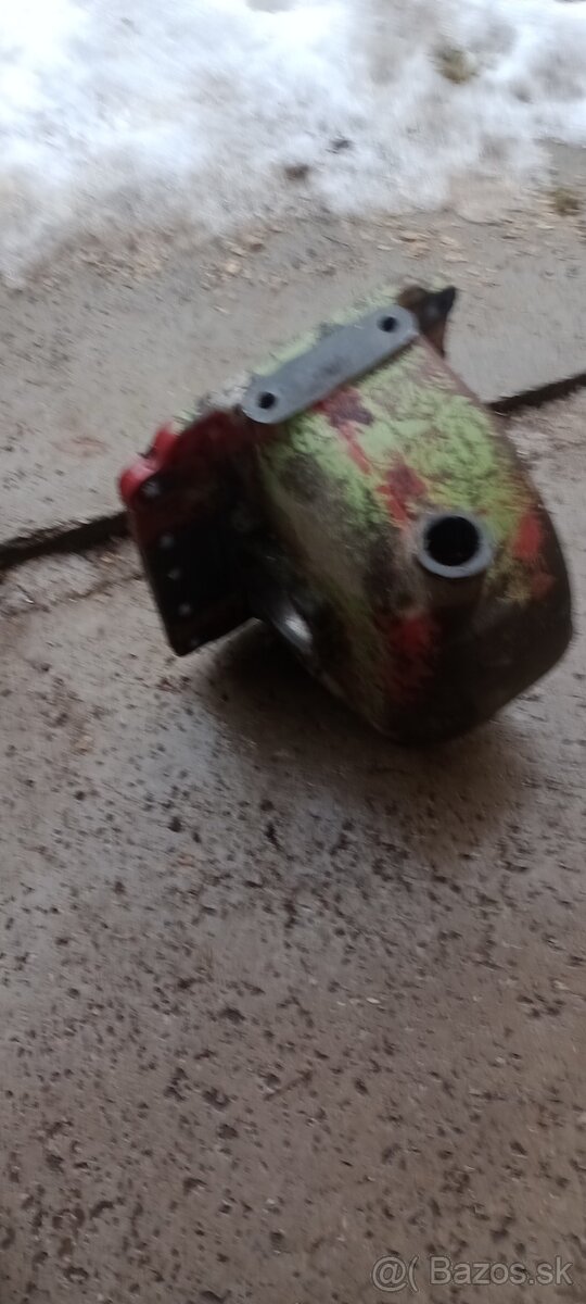 Predám obal pridavnej prevodovky Zetor 3045.3545 - 2