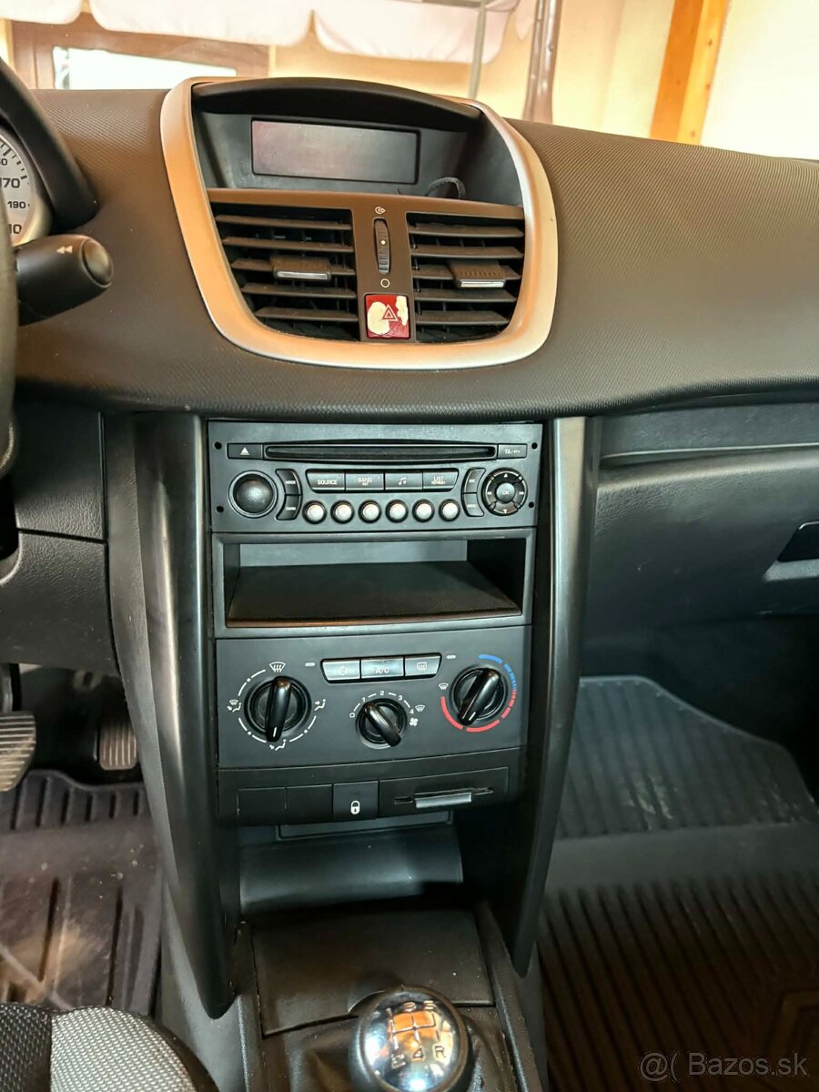Predám Peugeot 207 - 2