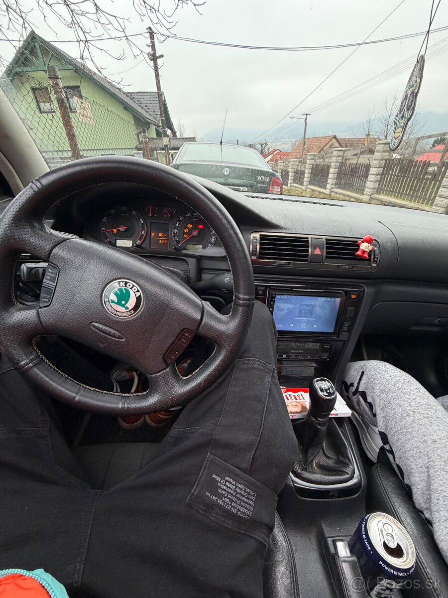 Rozpredám superb 1 2.8 v6 lpg - 2