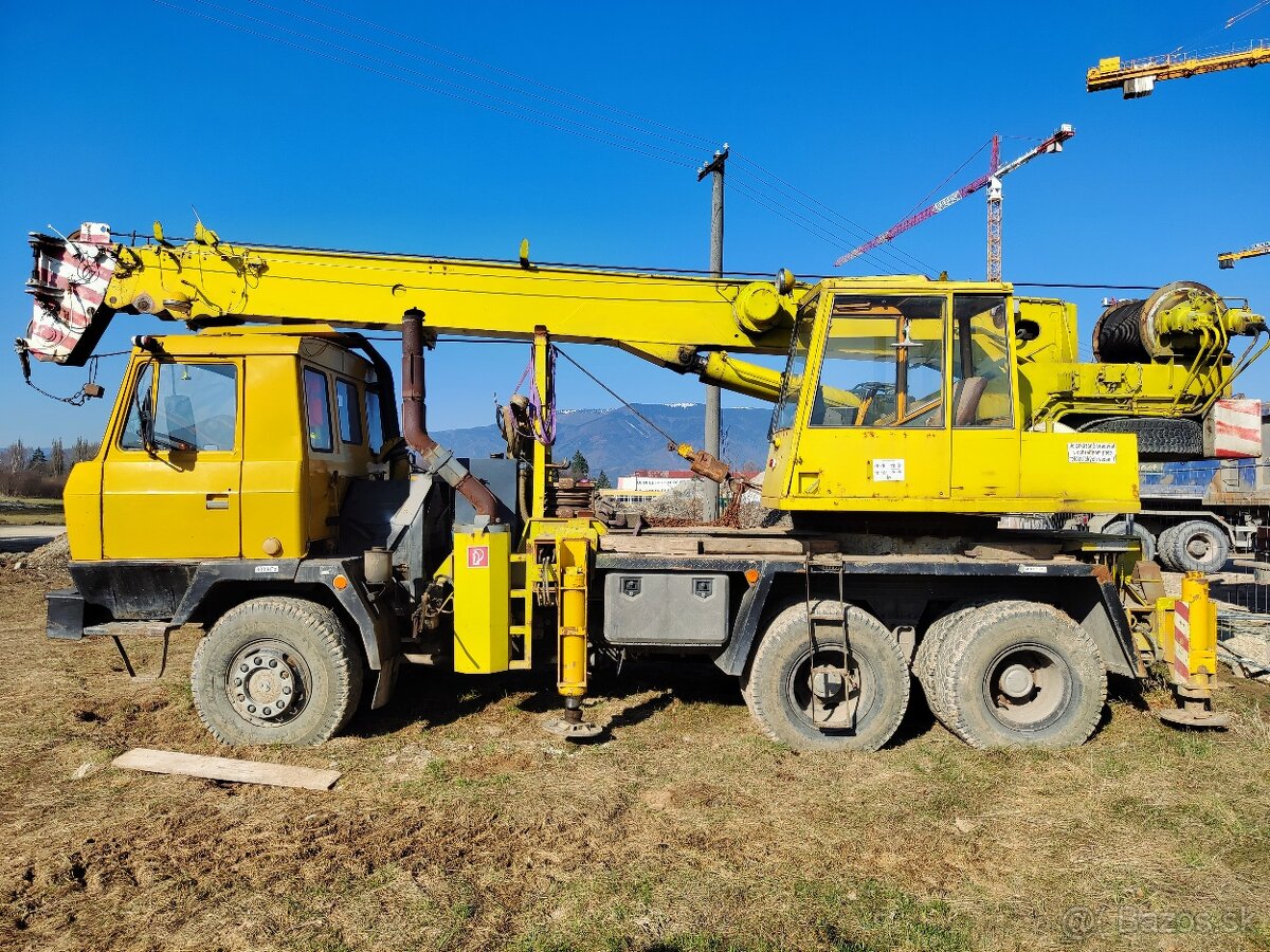 Autožeriav Tatra 815 AD20 - 2