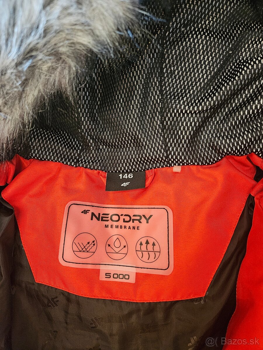 Zimna bunda zn 4F v 146 - 2