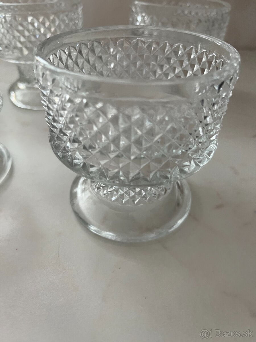 Poháre na zmrzlinu a puding - 2