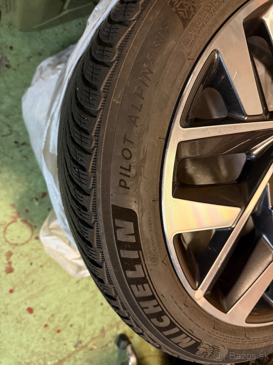 Michelin Pilot Alpin 5 SUV - 2