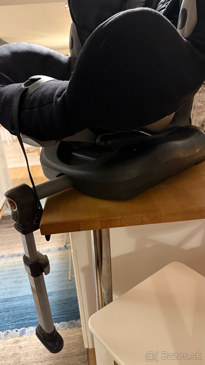 Maxi Cosi Autosedacka s nohou / zakladnou + isofix - 2